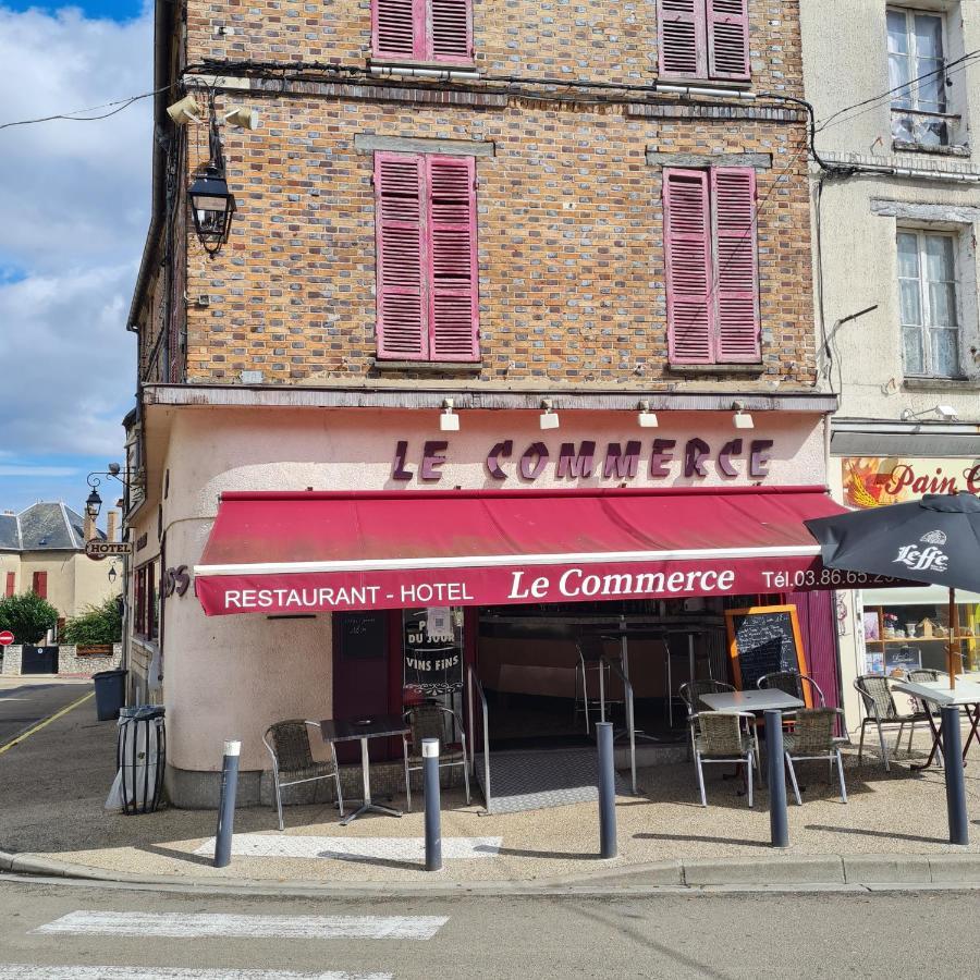 Le Commerce Pont-Sur-Yonne Exterior photo